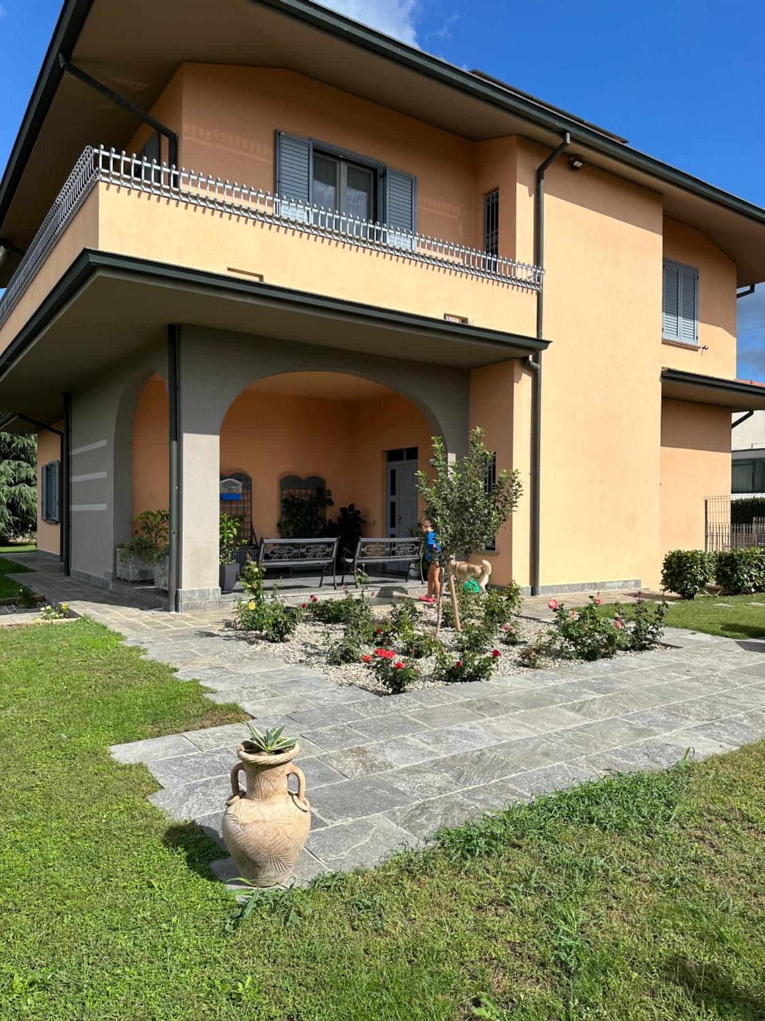 Villa 3 Cassano dʼAdda Екстериор снимка